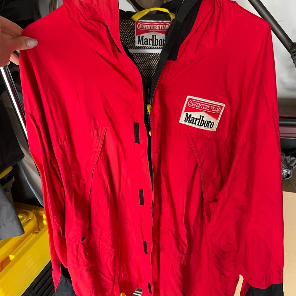 Vintage Marlboro Windbreaker